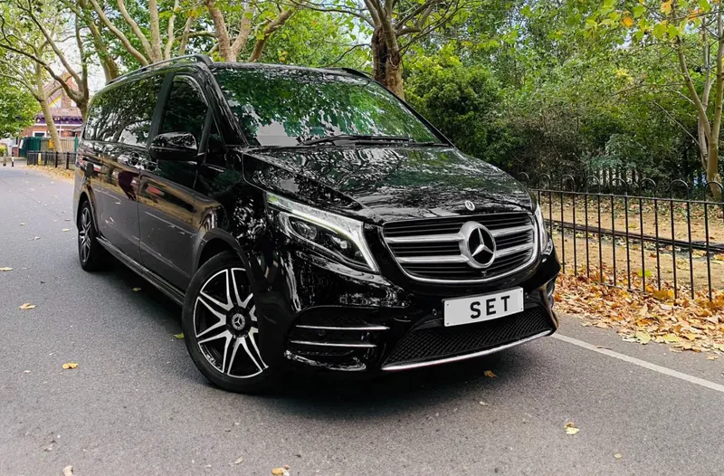 Black Mercedes V Class with SET number plate